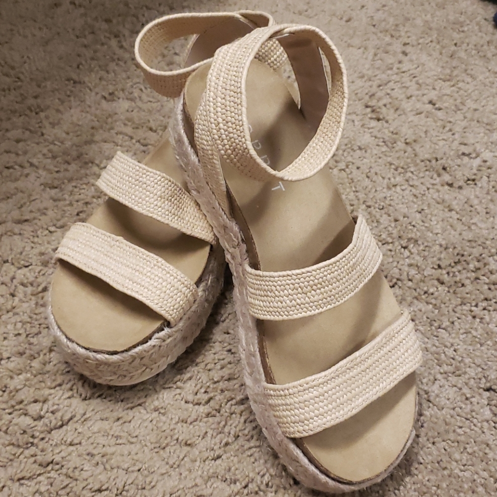 Wedge sandals